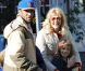 Laura Dern et Ben Harper sont inséparables ! Ici, lors d'une balade en famille à Los Angeles. Mars 2012