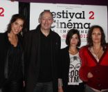 Laurie Cholewa, Lubna Azabal, Sam Karmann et Karole Rocher posent lors du Festival 2 Cinéma, à Valenciennes, le mercredi 4 avril 2012.