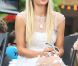 Paris Hilton assiste au lancement de la marque de sa mère Kathy à Los Angeles le 2 mai 2012