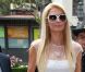 Paris Hilton assiste au lancement de la marque de sa mère Kathy à Los Angeles le 2 mai 2012