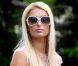 Paris Hilton assiste au lancement de la marque de sa mère Kathy à Los Angeles le 2 mai 2012