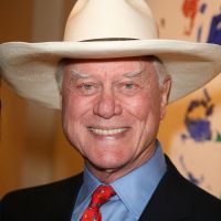 ActuPeople - Page 9 127700-larry-hagman-200x200-2