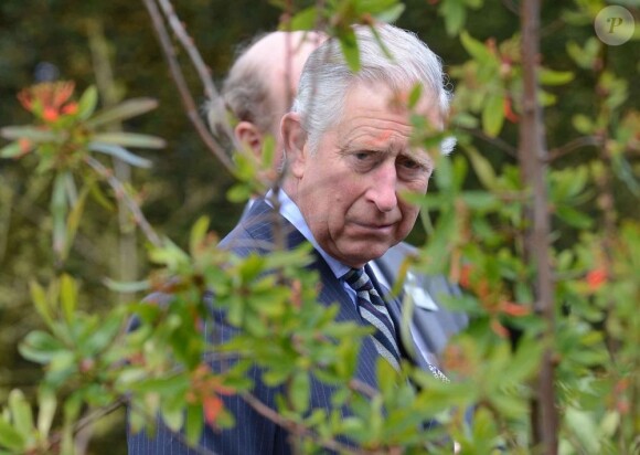 Le prince Charles au jardin botanique d'Edimbourg le 8 mai 2012.