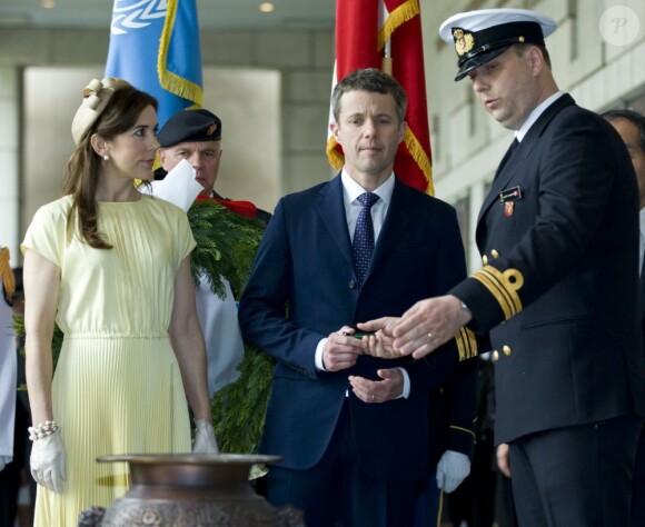 Le prince Frederik et la princesse Mary ont entamé leur visite officielle en Corée du Sud le 10 mai 2012.