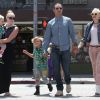 Gwen Stefani en compagnie de son mari Gavin Rossdale et de ses enfants lors de la journée de la Fête des Mères. Los Angeles, le 13 mai 2012.