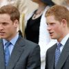 William et Harry en avril 2006, Thanksgiving à Windsor.
A l'occasion du jubilé de diamant (60 ans de règne) de leur grand-mère la reine Elizabeth II, les princes William et Harry ont fait en 2012 quelques confidences très personnelles, pour des documents télévisés notamment.