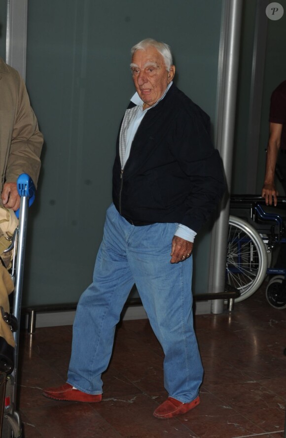 Charles Gérard arrive à l'aérport de Nice, le 16 mai 2012.