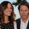 Julia Roberts et son mari Danny Moder, rayonnants, lors du gala pour l'association Heal the Bay au Jonathan Club à Santa Monica le 17 mai 2012
