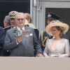 La reine Margrethe II de Danemark, le prince Henrik, la grande-duchesse Maria Teresa, le grand-duc Henri de Luxembourg.
La reine Elizabeth II, avec son époux le duc d'Edimbourg, des membres de sa famille et ses invités de marque, assistait le 19 mai 2012 à Windsor à la grande parade des forces armées britanniques donnée en l'honneur de son jubilé de diamant.