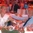  Bernadien Robben, l'épouse d'Arjen Robben, toute attristée devant la détresse de son mari, qui a notamment manqué un penalty crucial... 
 Au PostPalast de Münich, cela aurait dû être la fête après la finale de la Ligue des Champions, samedi 19 mai 2012. Mais ça a été la tête, suite à la défaite du Bayern face à Chelsea (1-1, 5-4), à l'Allianz Arena. 