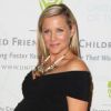 Jessica Capshaw, enceinte, lors de la soirée Brass Ring Award organisée par l'association United Friends of the Children à l'hôtel Beverly Hilton à Hollywood le 21 mai 2012