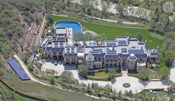 La nouvelle villa de Gisele Bündchen et Tom Brady accueillera bientôt ses nouveaux propriétaires, dont la famille serait sur le point de s'agrandir