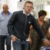Wayne Rooney et son fils Kai reviennent de Las Vegas le 22 mai 2012 à Manchester