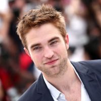 Cannes 2012 : Robert Pattinson, prince de Cosmopolis, joue les séducteurs