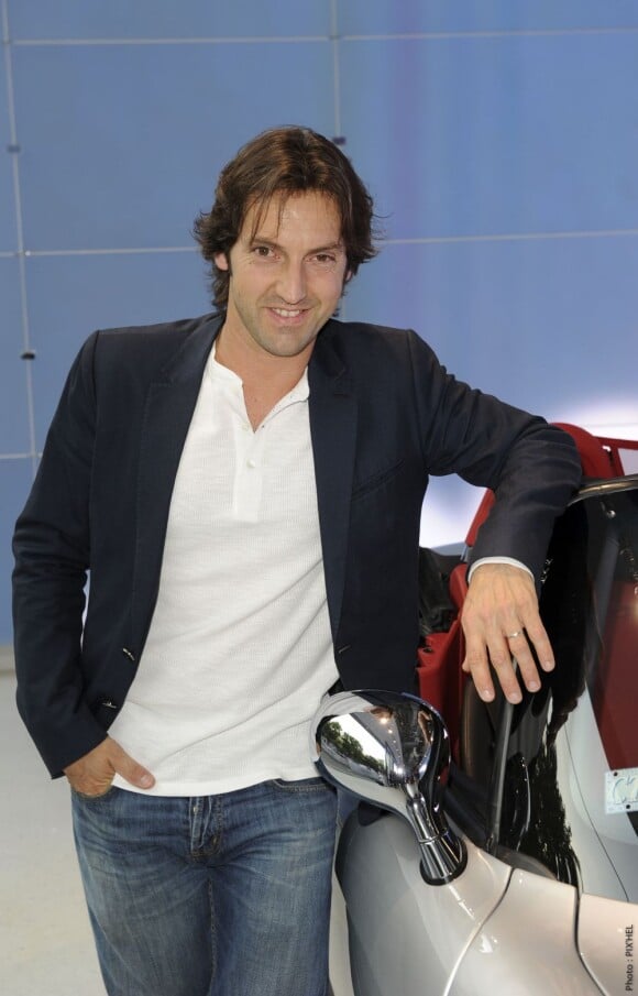 Frédéric Diefenthal à l'inauguration du concept store BMW de l'avenue George-V, à Paris, le 23 mai 2012.