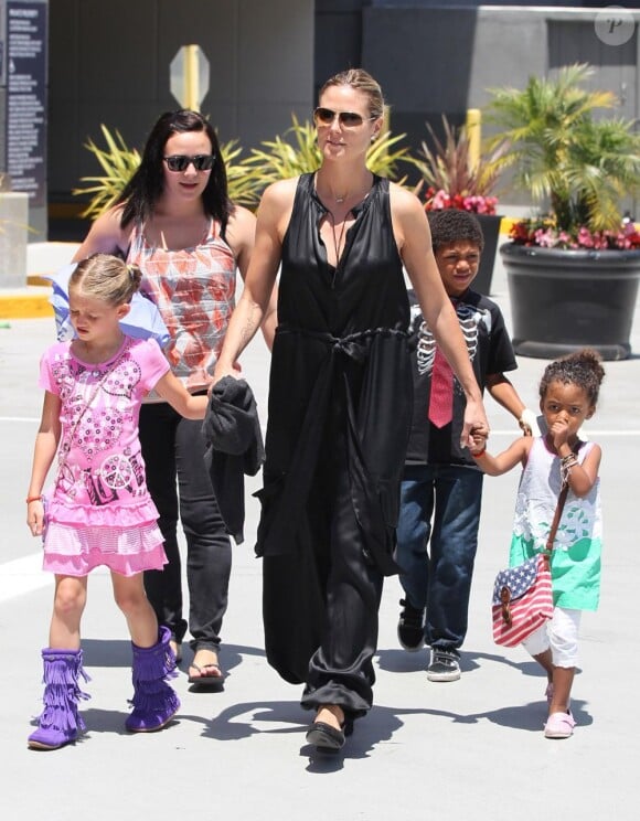 Heidi Klum et ses enfants à Los Angeles. Le 27 mai 2012.