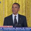 Barack Obama a décoré ses héros : le président des Etats-Unis remettait dans l'après-midi du 29 mai 2012 la Médaille présidentielle de la liberté à des personnalités majeures, dont Bob Dylan, dans la salle Est de la Maison Blanche.