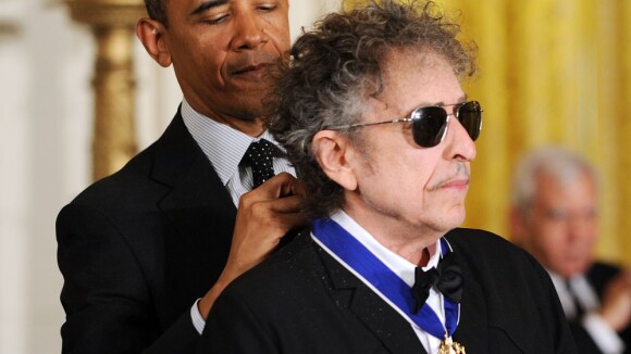 Barack Obama accorde la liberté à ses héros, le géant Bob Dylan reste de marbre