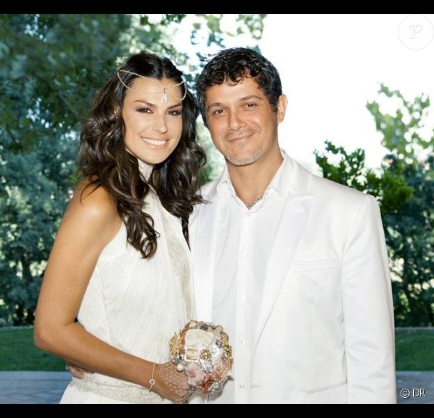 Le chanteur espagnol Alejandro Sanz lors de son mariage avec Rachel Perera en mai 2012
