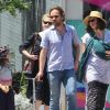 Maggie Gyllenhaal, sa maman Naomi, son mari Peter Sarsgaard, leurs filles Ramona et Gloria Ray s'offrent une petite sortie en famille pour la fête des mères le 13 mai 2012 à New York