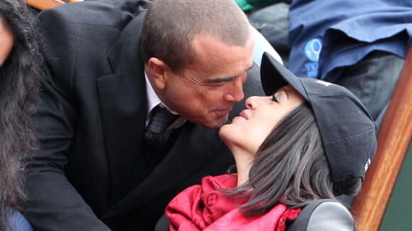 Jade Foret, enceinte, et Arnaud Lagardère : Tendres baisers à Roland-Garros