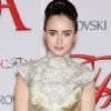 Lily Collins, habillée d'une robe Marchesa, assiste aux CFDA Awards 2012 au Alice Tully Hall, Lincoln Center. New York, le 4 juin 2012.