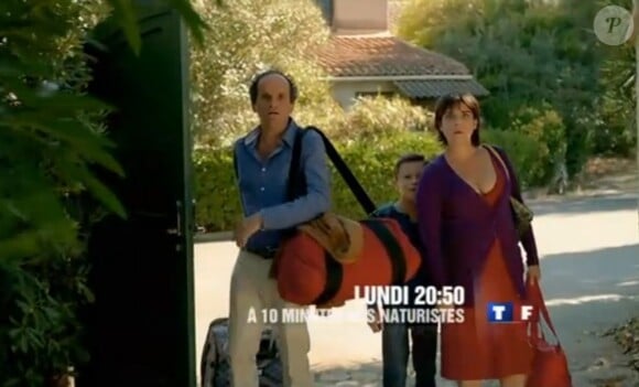 Lionel Abelanski et Christine Citti dans À dix minutes des naturistes, de Stéphane Clavier. Le lundi 11 juin à 20h50 sur TF1.
