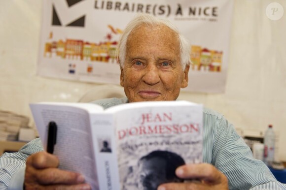 Jean d'Ormesson au Festival du Livre de Nice, le 9 juin 2012.