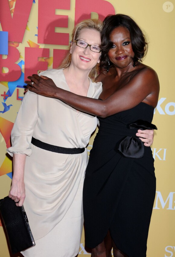 Meryl Streep et Viola Davis lors de la cérémonie des Women In Film Crystal + Lucy Awards, au Beverly Hilton Hotel à Beverly Hills le 12 juin 2012