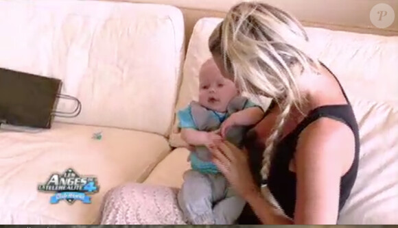 Amélie et son fils Hugo dans les Anges de la télé-réalité 4, mercredi 13 juin 2012 sur NRJ12