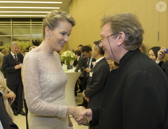 La princesse Mathilde de Belgique lors d'une réception en l'honneur de la communauté belge de Tokyo et des assocations belgo-japonaises, le 12 juin 2012.