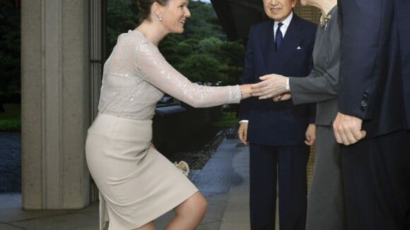 Princesse Mathilde au Japon : Retour sur un périple plein de grâce avec Philippe
