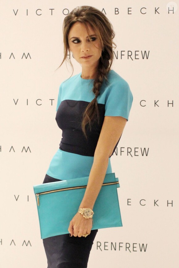 Somptueuse, Victoria Beckham présente sa nouvelle collection à Vancouver le 15 juin 2012