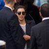 Epuisée, Kim Kardashian arrive à Paris par l'aéroport du Bourget, le 16 juin 2012