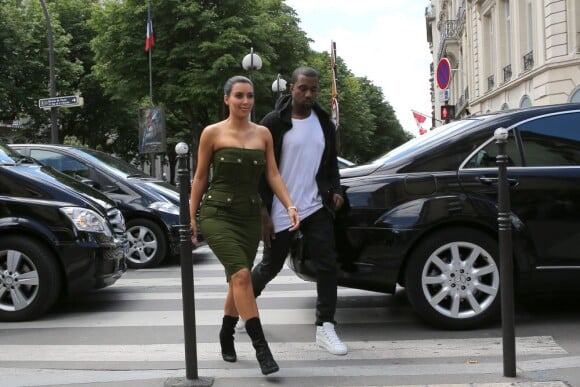 Kanye West et Kim Kardashian arrivent à L'Avenue, à Paris le 17 juin 2012