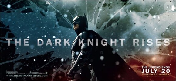 Bannière promotionnelle de The Dark Knight Rises avec Christian Bale