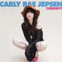 Carly Rae Jepsen dévoile ''Curiosity'', la recette parfaite du tube pop de l'été