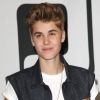 Justin Bieber conviait ses fans à une séance de dédicaces au magasin J&R, à New York, le mardi 19 juin 2012.