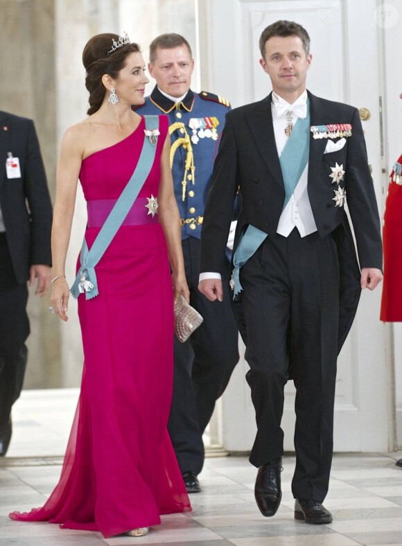 Le prince Frederik et la princesse Mary de Danemark lors du dîner de gala donné le 15 juin 2012 à Christiansborg pour le président chinois Hu Jintao.