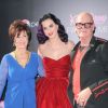 Katy Perry, entourée de ses parents, assiste à l'avant-première de son biopic Part of me 3D, à Los Angeles, le mardi 26 juin 2012.