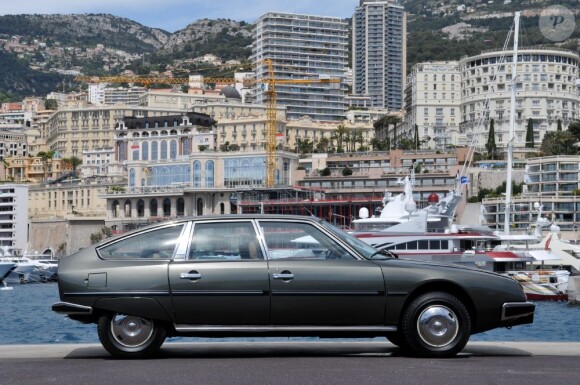 Le prince Albert II de Monaco mettra en vente le 26 juillet 2012 par l'entremise d'Artcurial Motorcars près de 40 voitures provenant de la collection personnelle de son défunt père Rainier III.