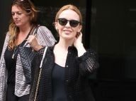 Kylie Minogue : Sublime en solitaire, elle s'offre une virée shopping à Paris