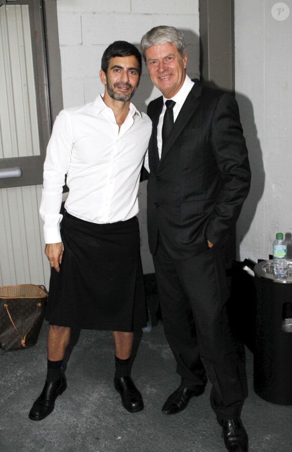 Marc Jacobs et Yves Carcelle lors du défilé Louis Vuitton printemps-été 2013. Paris, le 28 juin 2012.