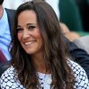 Pippa Middleton dans la loge royale à Wimbledon le 28 juin 2012.