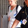 Britney Spears arrive à l'aéroport de Maui à Hawaï, en famille, le dimanche 1er juillet 2012.