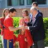 Champions d'Europe, les joueurs de l'équipe nationale d'Espagne étaient reçus en audience par la famille royale au palais de la Zarzuela, à Madrid, lundi 2 juillet 2012, au lendemain de leur victoire sur l'Italie (4-0) en finale de l'Euro 2012.