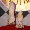 Voici la paire de souliers en dentelle, tulle et cristaux imaginée par Christian Louboutin pour Cendrillon.