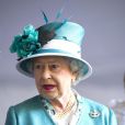 La reine Elizabeth II lors de sa visite officielle en Australie fin 2011, peut-être sa dernière. L'Australie, que Mike Hastings, ''véritable héritier du trône'' selon des historiens anglais, avait adoptée en 1960 et où il s'est éteint le 30 juin 2012 à 71 ans.