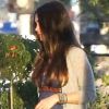 EXCLU : Megan Fox, enceinte, affiche un ravissant petit ventre alors qu'elle se rend au restaurant Spark Grill à Studio City à Los Angeles avec son mari Brian Austin Green le 6 juillet 2012