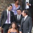 Xavi et Sergi Busquets lors du mariage d'Andrés Iniesta et Anna Ortiz le 8 juillet 2012 au château Castillo de Tamarit en Tarragone